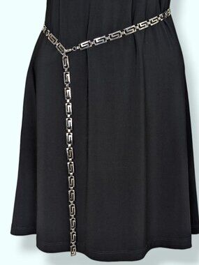 V. Grecian Key Link Belt